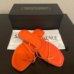 Saks Fifth Avenue Size 8